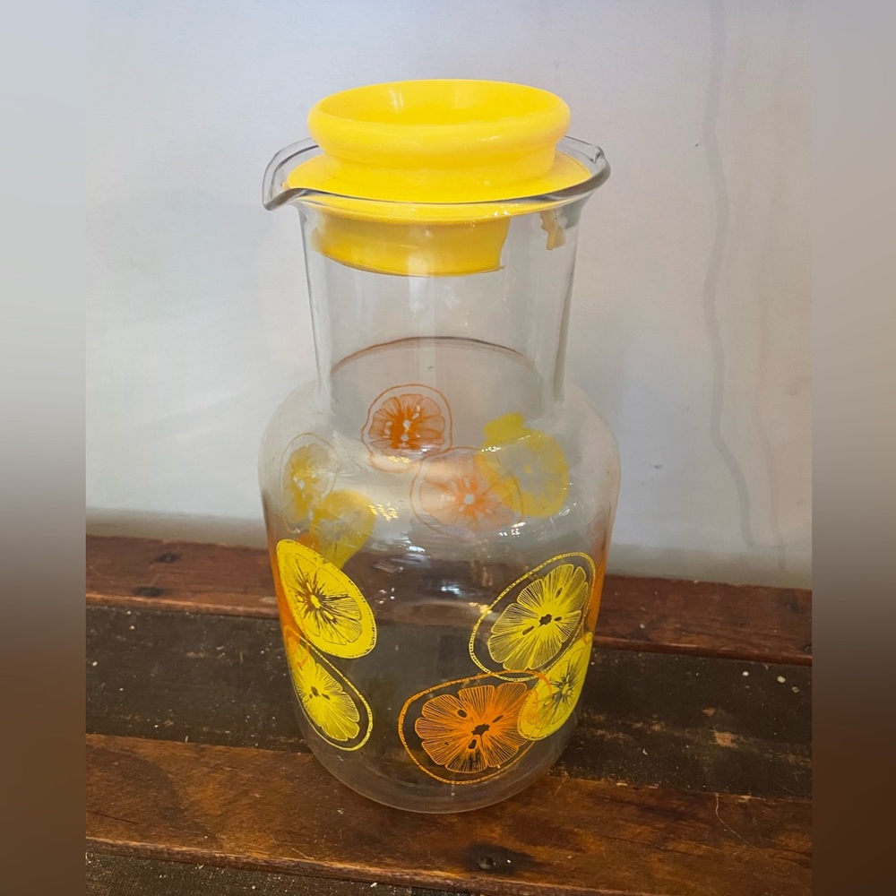 PYREX 2qt. Pitcher